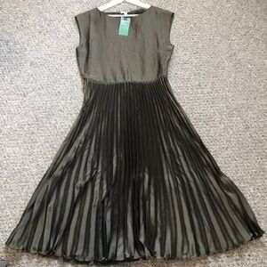 H&M limited edition charcoal black, sleeveless pleated dress NWOT